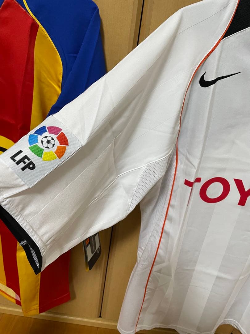 04-06　バレンシア　1st,3rdユニフォーム　ビセンテ・ロドリゲス