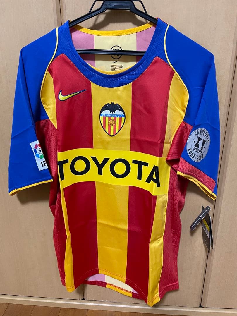 04-06　バレンシア　1st,3rdユニフォーム　ビセンテ・ロドリゲス