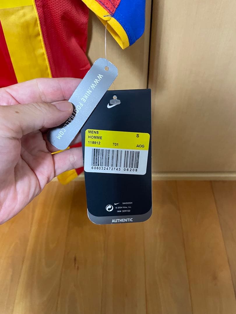 04-06　バレンシア　1st,3rdユニフォーム　ビセンテ・ロドリゲス