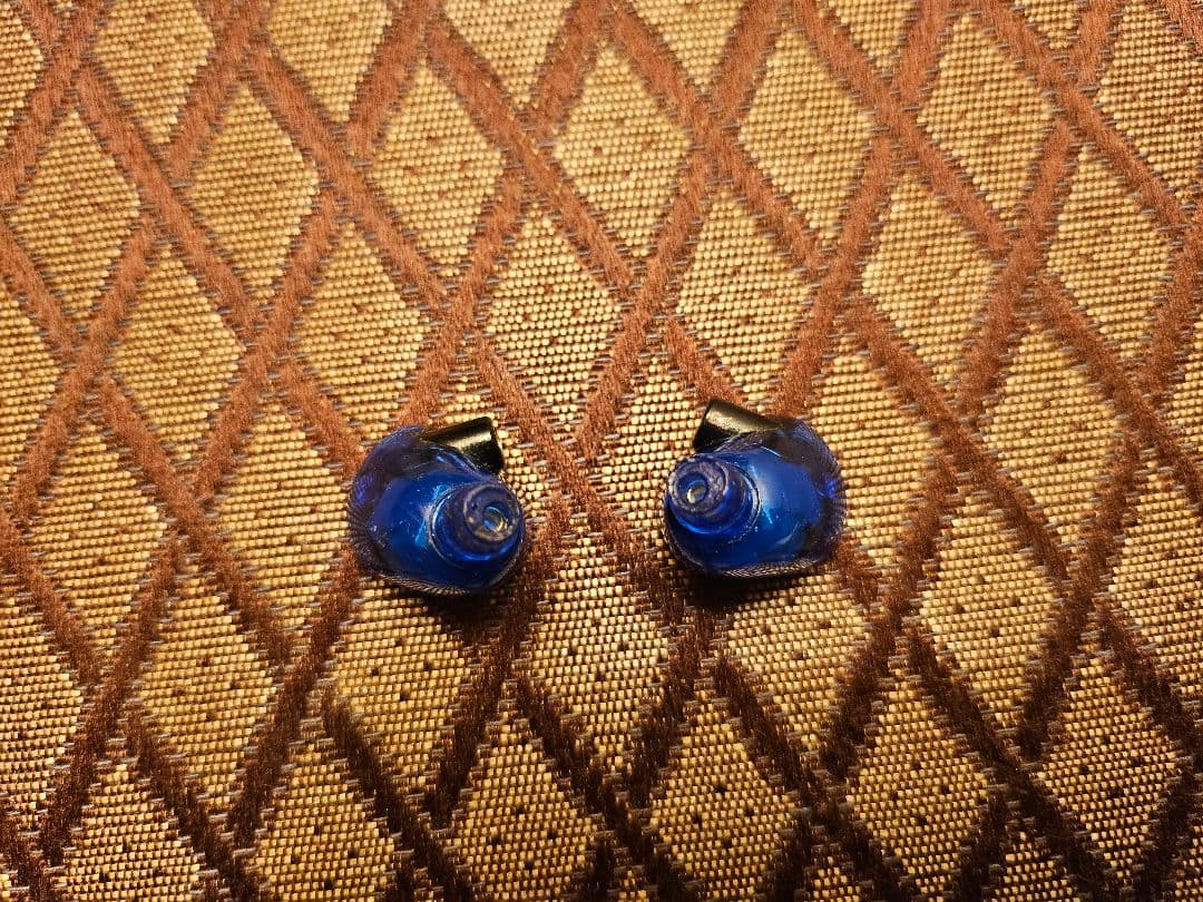 【美品・おまけ付き】Logicool Ultimate Ears UE900