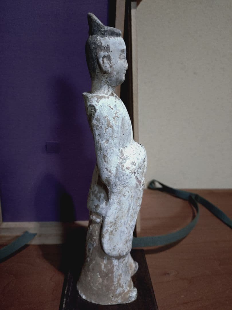 六朝 加彩 官人俑