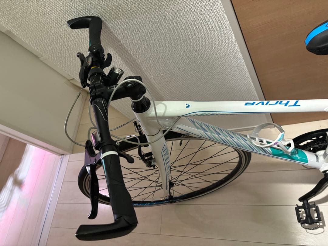 【配送可に変更】クロスバイク　GIANT LIV THRIVE2