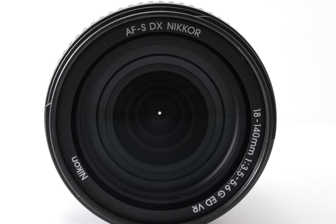 美品✨Nikon 18-140mm VR 高倍率ズーム これ1本✨付属品有　万能