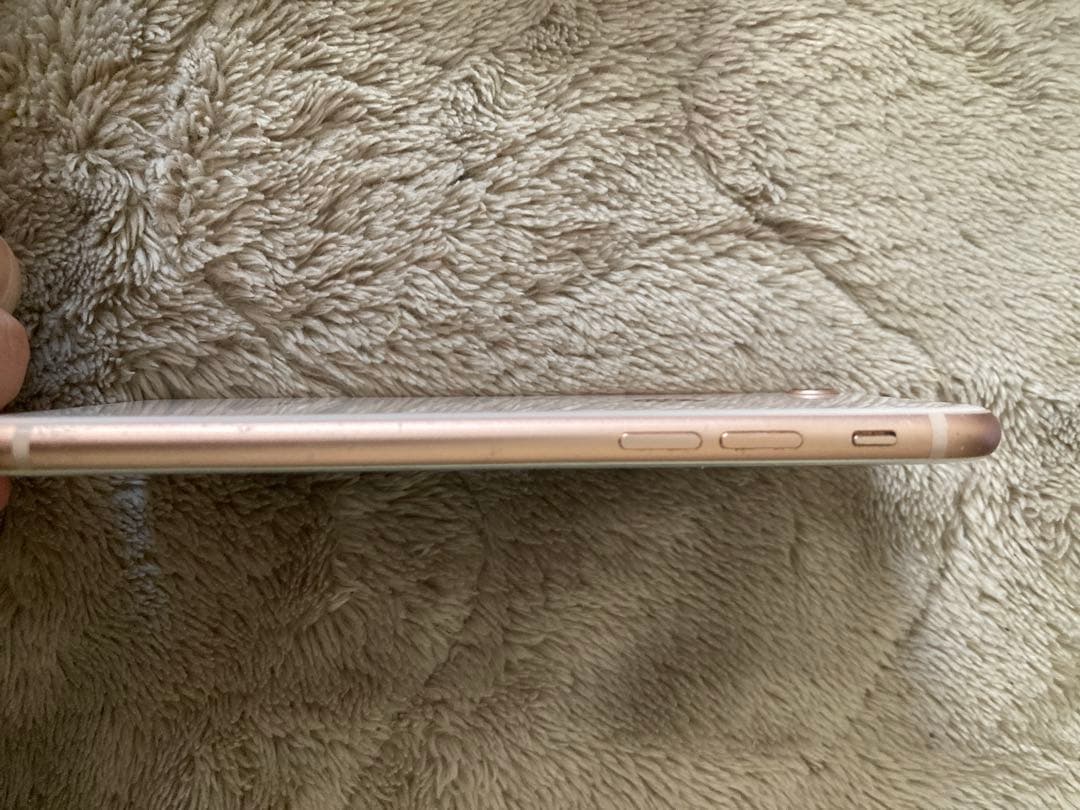 Apple iPhone 8 ゴールド