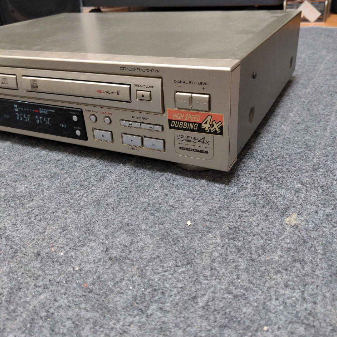 ラジオ・コンポ RW-D280 CD Recorder