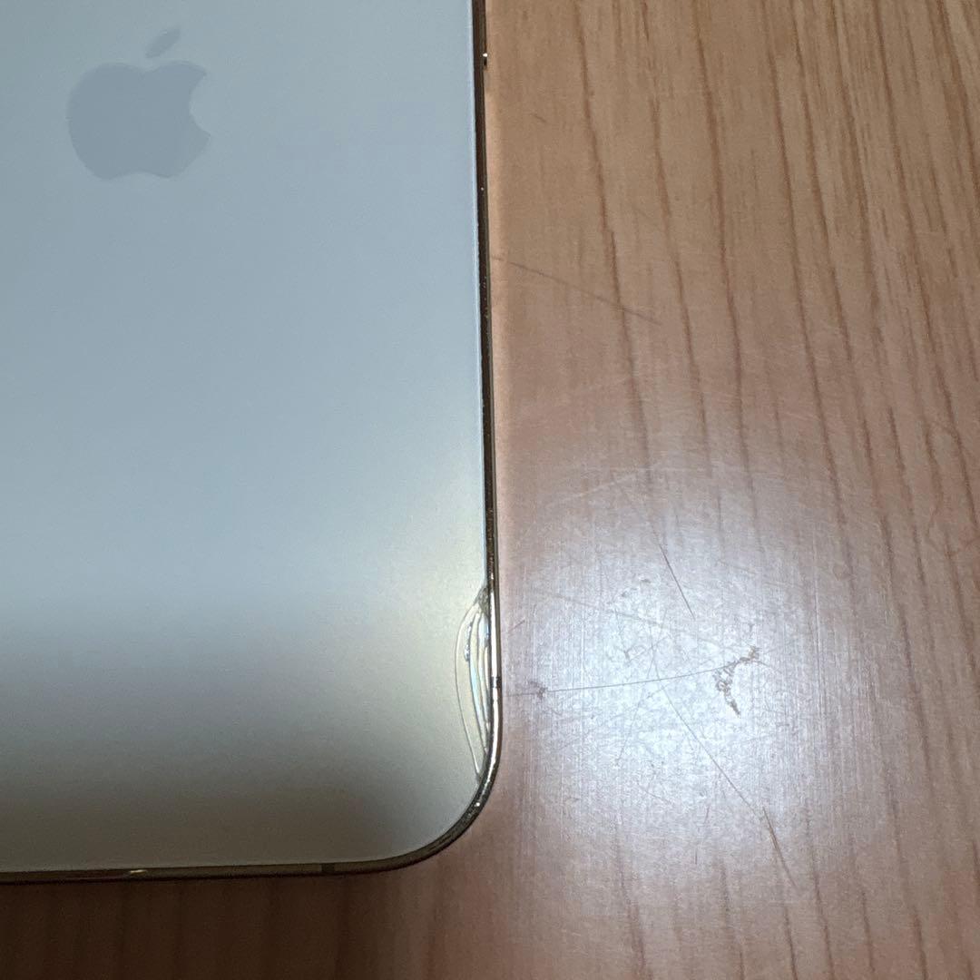 iphone13pro 背面割れ