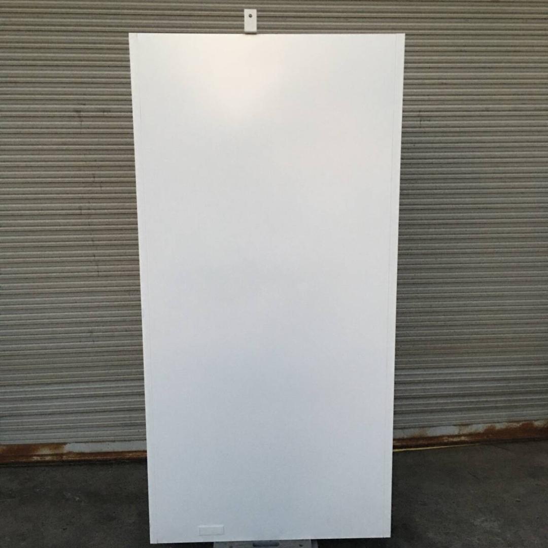 okamura 6人用ロッカー 全室鍵付き 充電コンセント付き