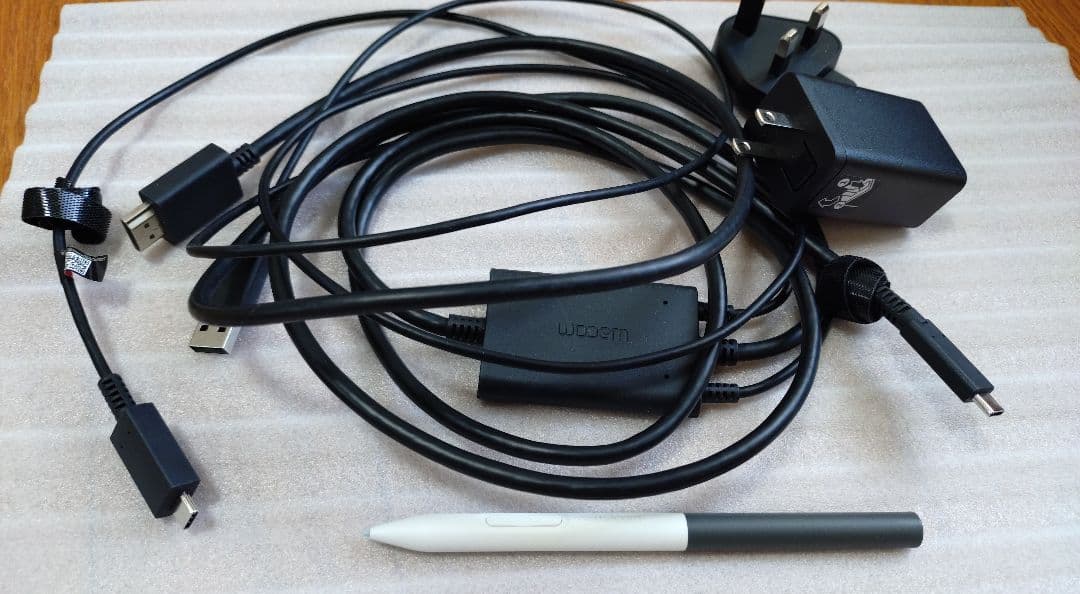 Wacom One Pen display 12 本体