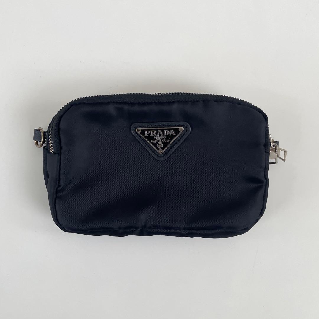 PRADA ブラック ショルダーバッグ ノベルティ