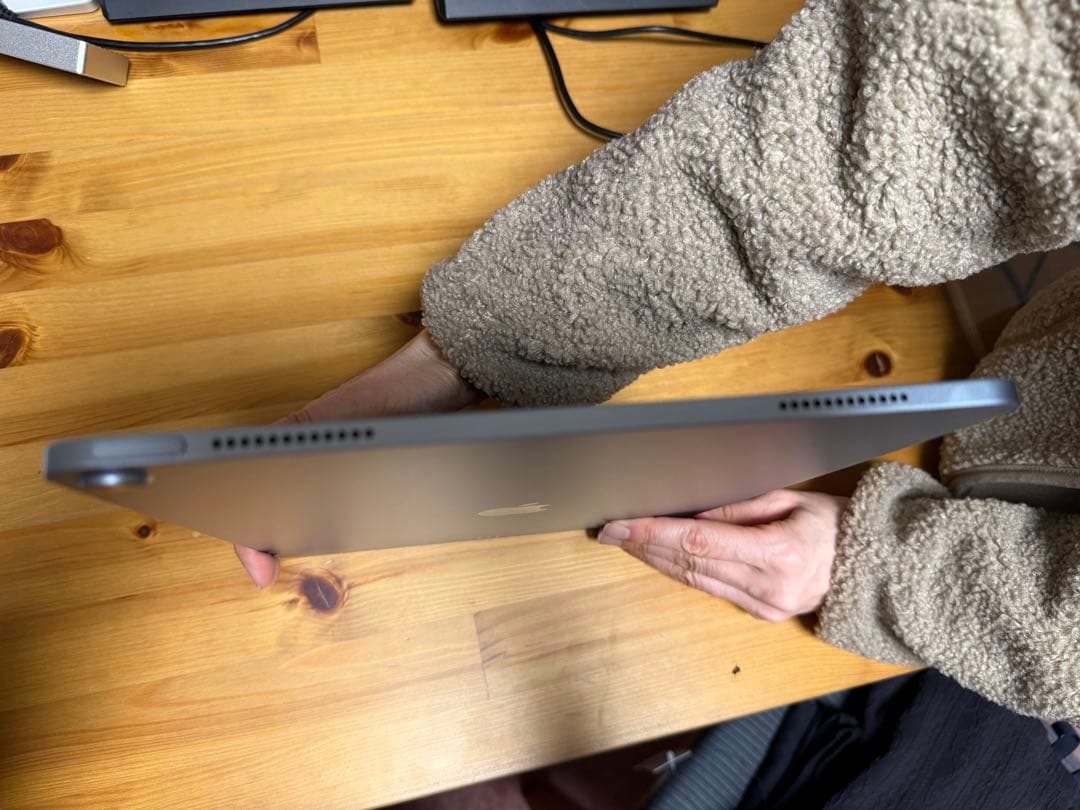 バッテリー容量100 M2 ipad Air 13インチ 128GB