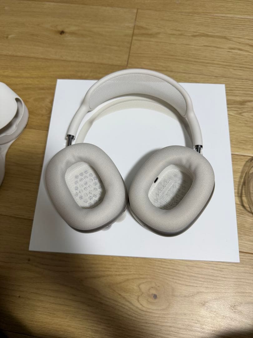 AirPods Max スターライト 本体