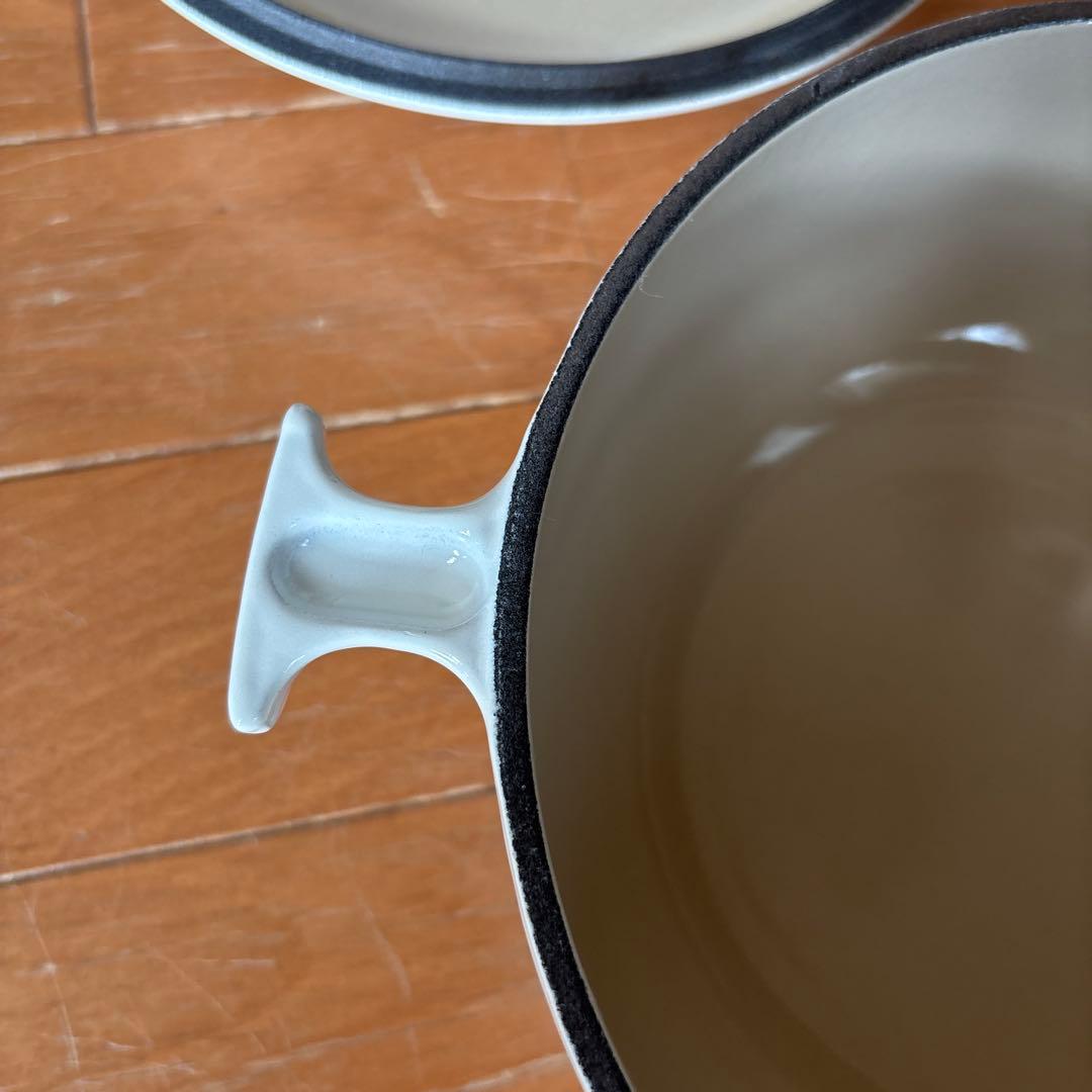 ル・クルーゼ 両手鍋 20cm エンゾ　マリのデザイン　ママシリーズ