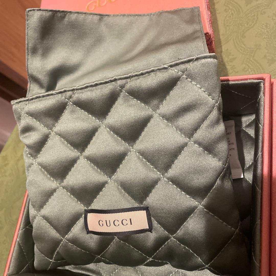 【未使用品】GUCCI キルティング　ギフトボックス　アクセサリーボックス