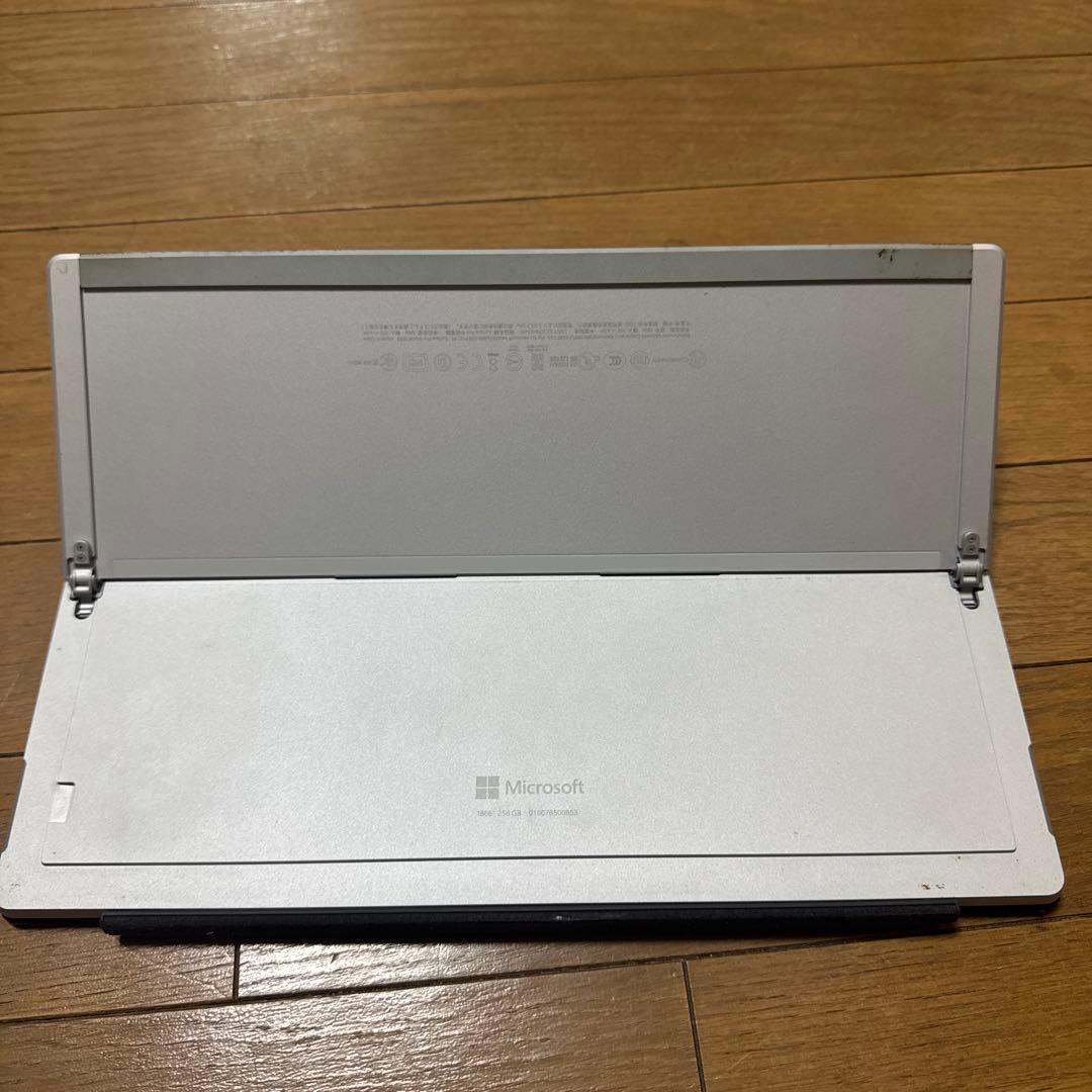 Microsoft Surface Pro 7 i5 256GB メモリ8GB