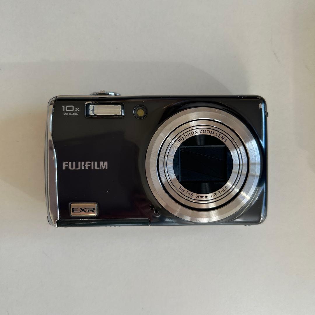 富士フィルム　FINEPIX F70EXR