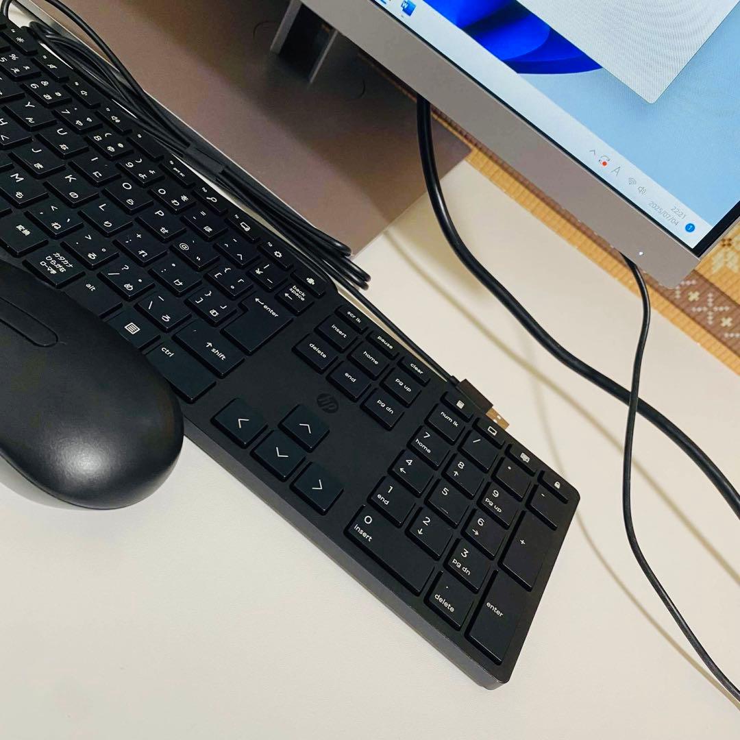 Y694 LENOVOデスクトップSSDサクサク動くWindows11オフィス付