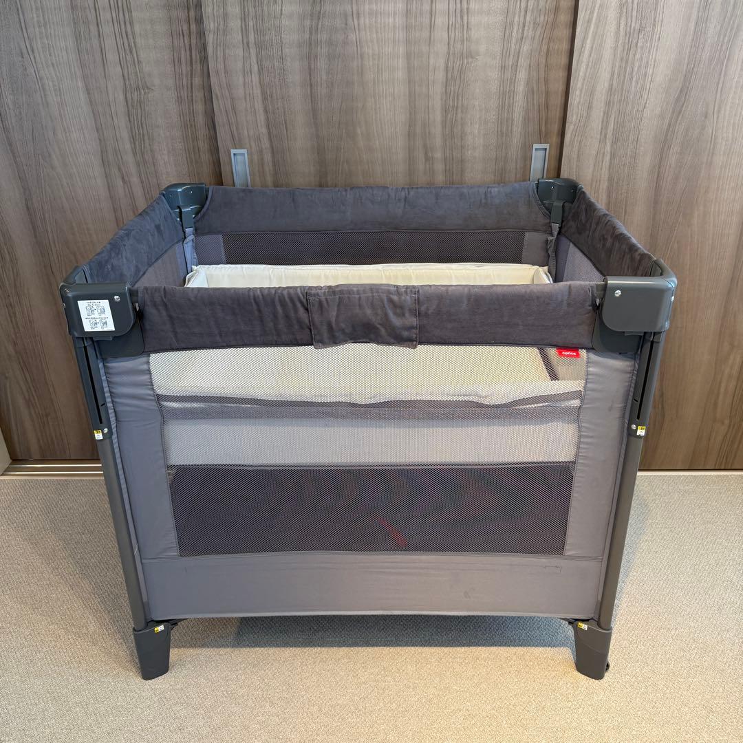 アップリカ　ココネル　エアー　プラス　ベビーベッド　ベビーサークル