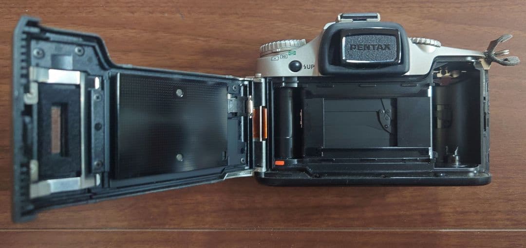 一眼レフ　フイルムカメラ　＊I S T　ペンタックス　PENTAX