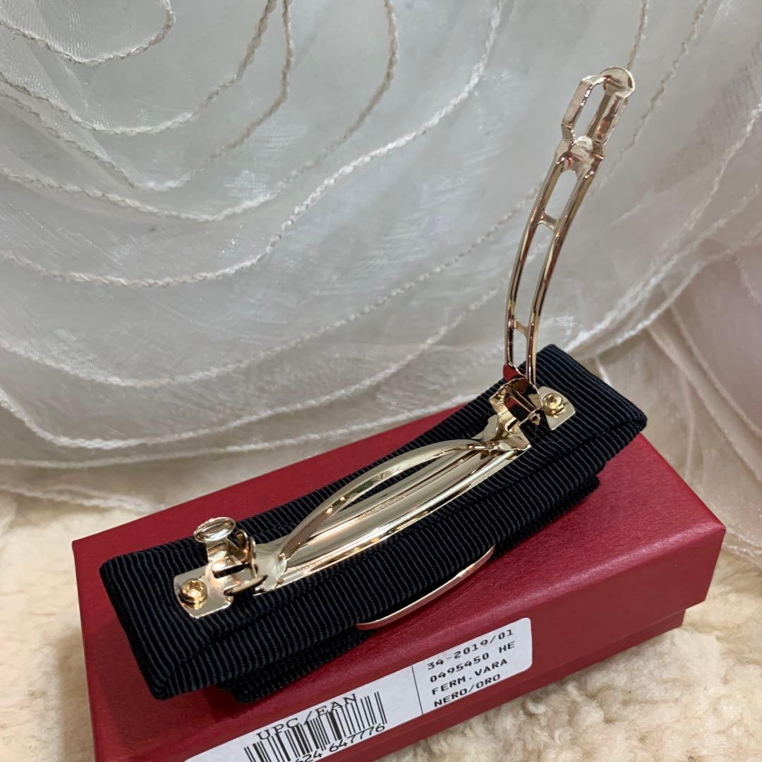 未使用品☆Salvatore Ferragamo ヴァラ バレッタ 黒xゴールド