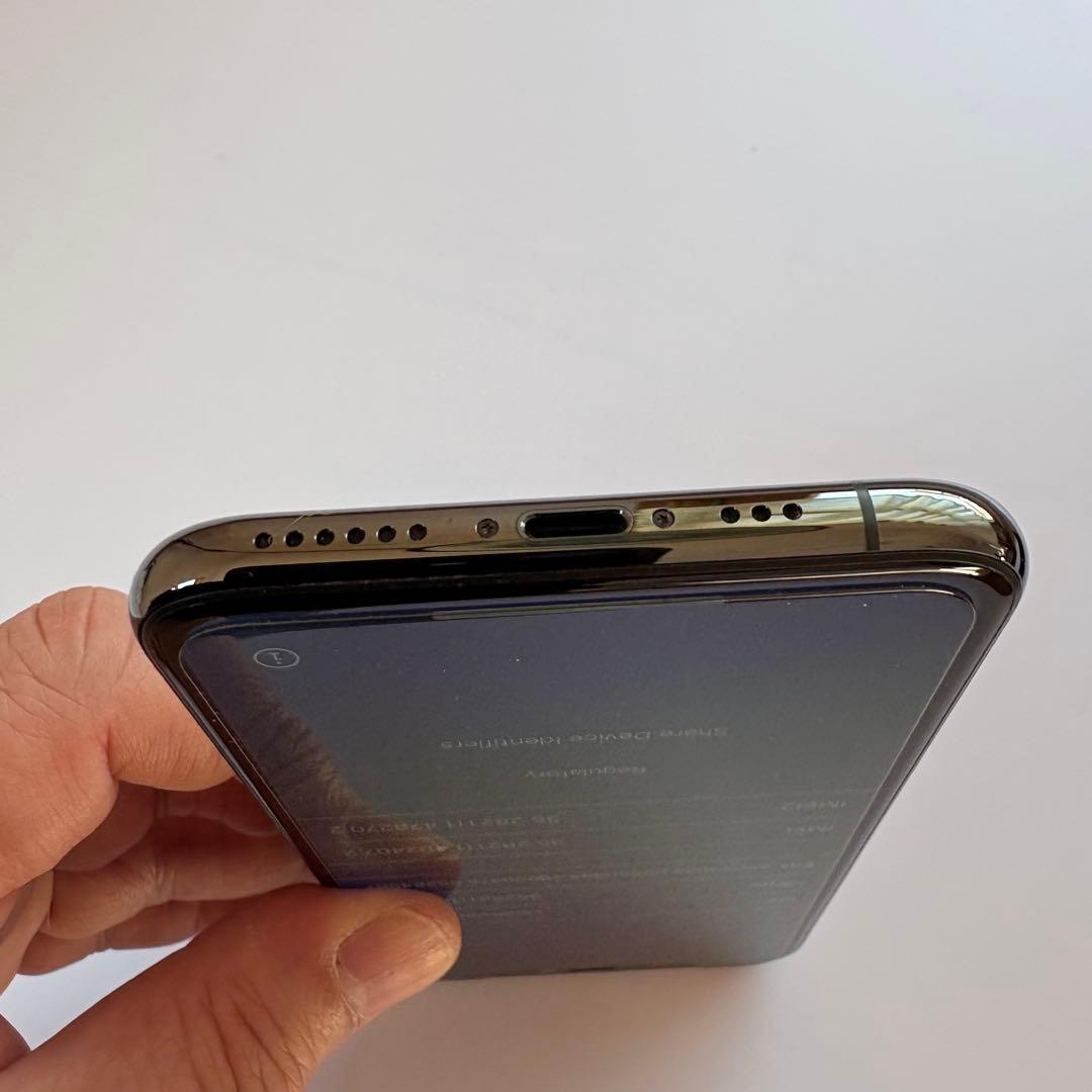 ゴ*ン様 iPhone11 Pro 本体 64GB SIMフリー アイフォン ア