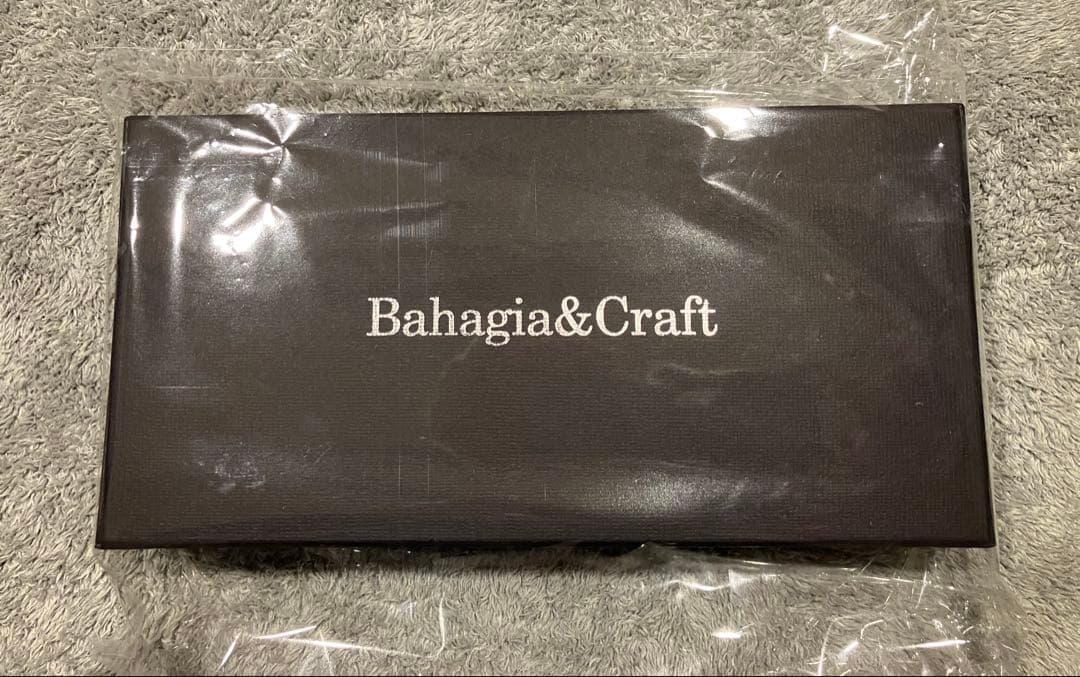 バハギア ラウンドジップペンケース クレイジーホース ダークブラウン