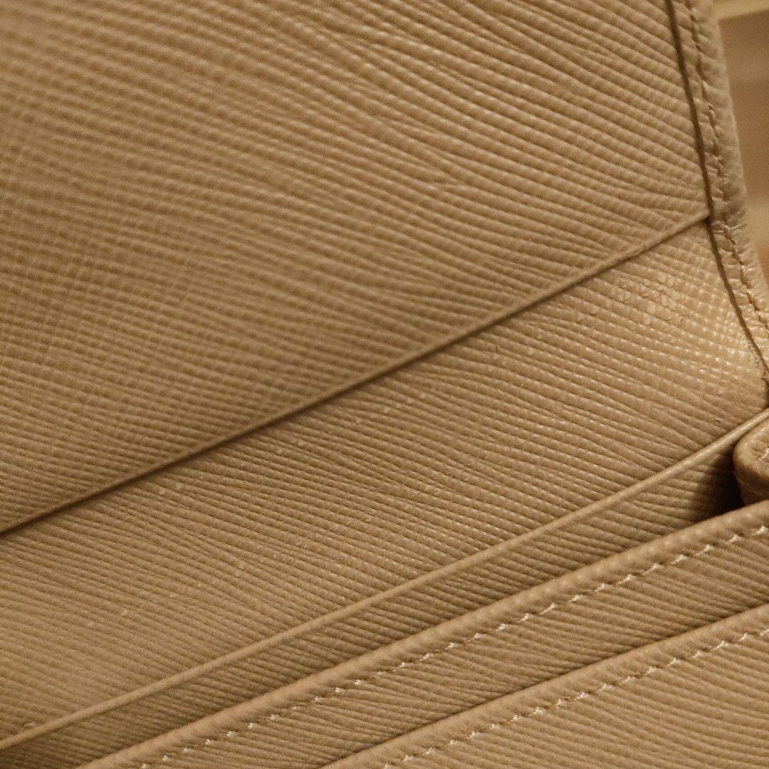 PRADA　名刺入れ　プラダ サフィアーノレザー　カードケース