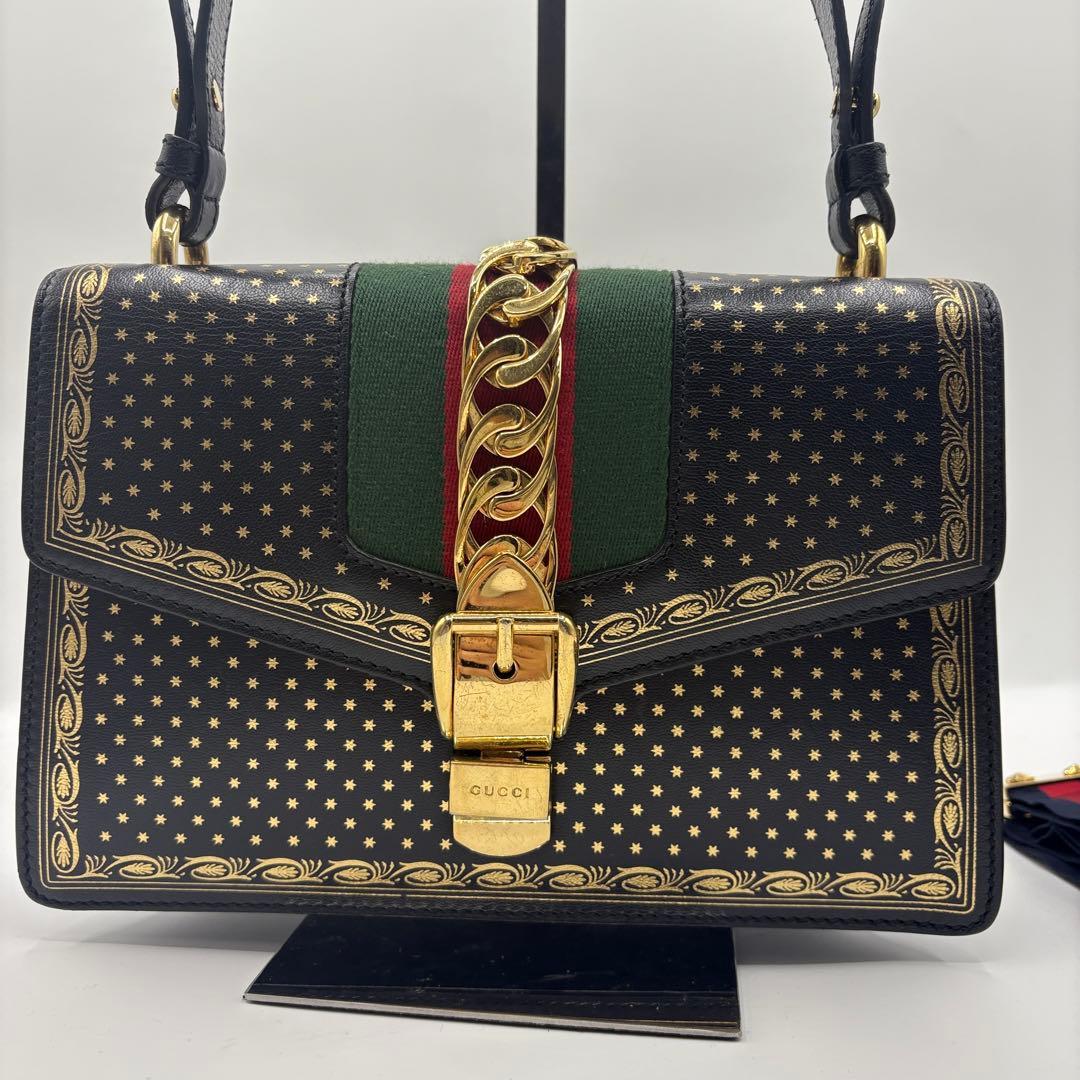 GUCCI グッチ シルヴィ スモール ショルダーバッグ 421882