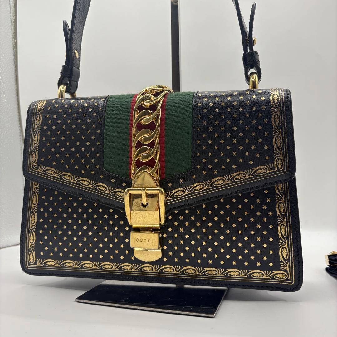 GUCCI グッチ シルヴィ スモール ショルダーバッグ 421882