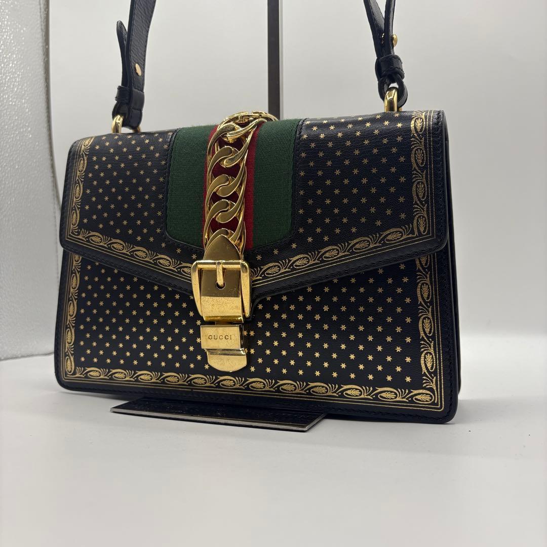 GUCCI グッチ シルヴィ スモール ショルダーバッグ 421882