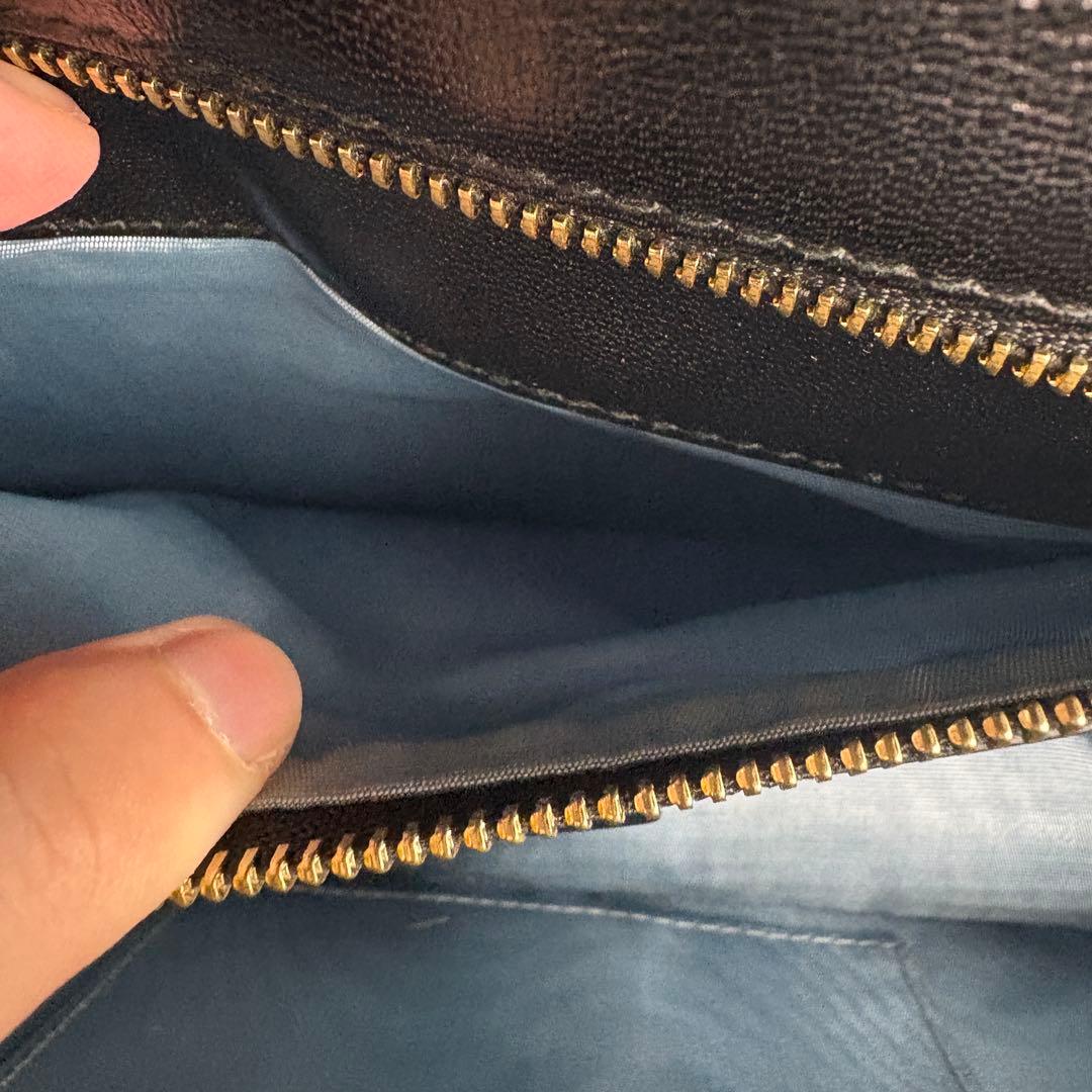 GUCCI グッチ シルヴィ スモール ショルダーバッグ 421882