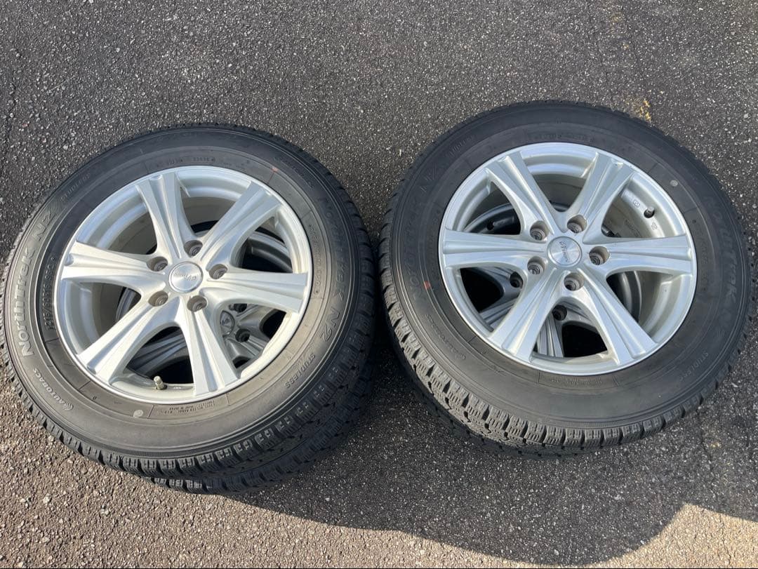 スタッドレスタイヤ 215/60R16 95Q PCD 114.3 5穴 4本