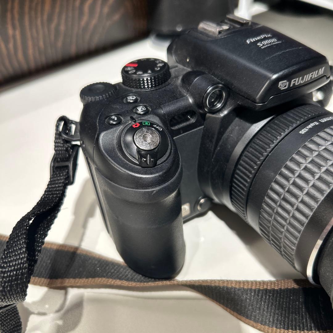 【最終値下げ価格❗️破格】FUJIFILM デジタル一眼レフカメラ