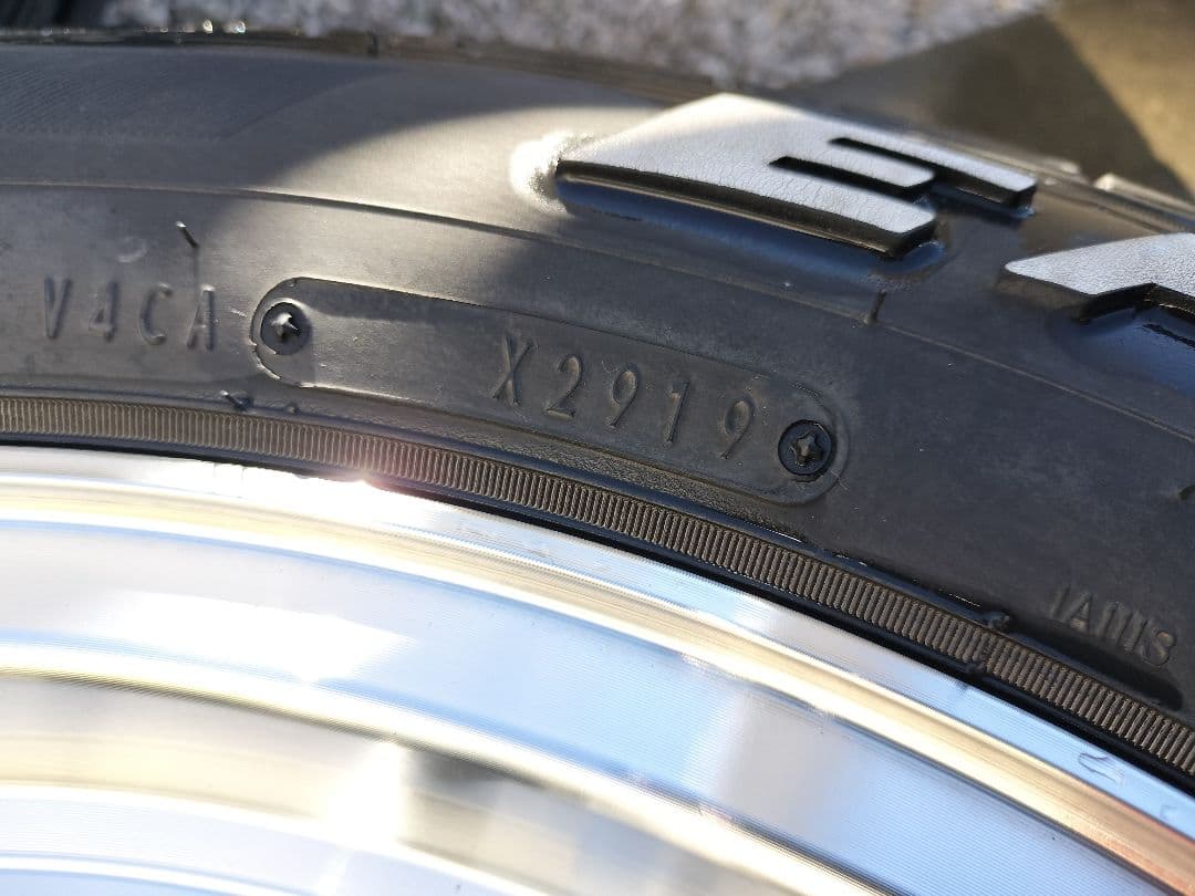 H*A様 ハイエース フェニーチェ RX2 17in 6.5J IN38 NAS