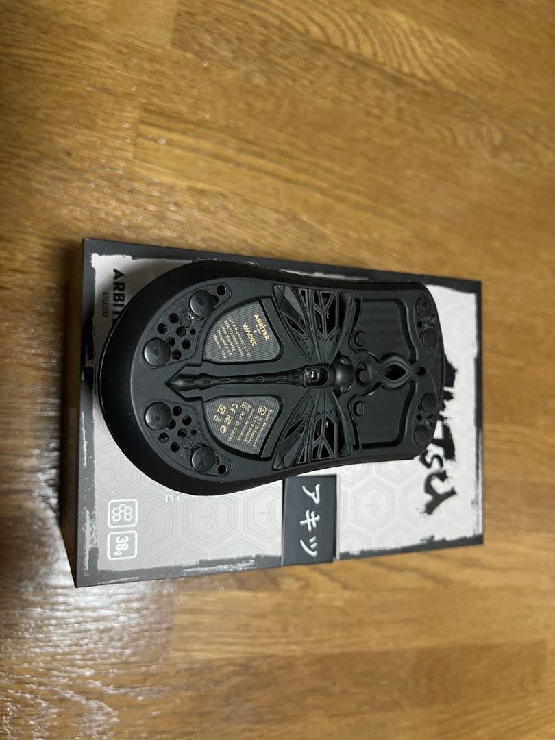 AKITSA ARBITER カーボンファイバー マウス