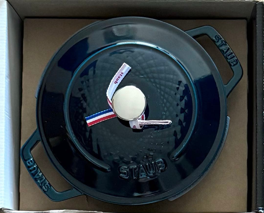 新品☆ストウブ ツイストココット ラウンド ラメール 20cm シリアルナンバー