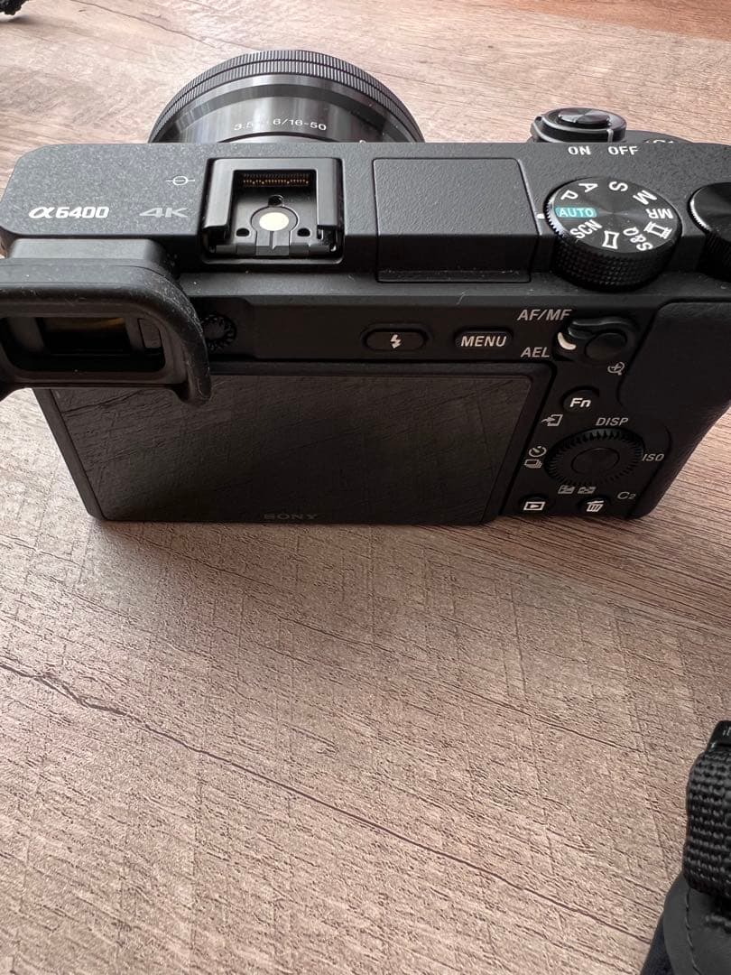 ソニーアルファ6400中古カメラ　レンズ2個セット