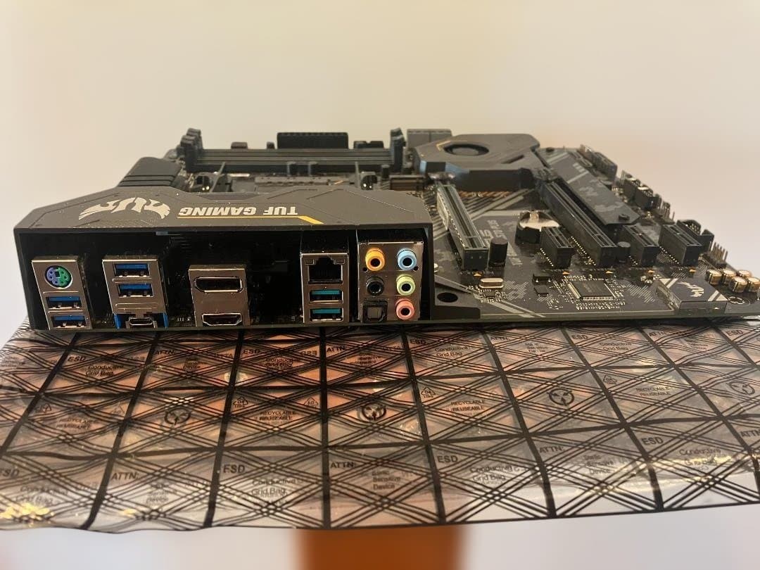 ASUS TUF GAMING X570-PLUS マザーボード