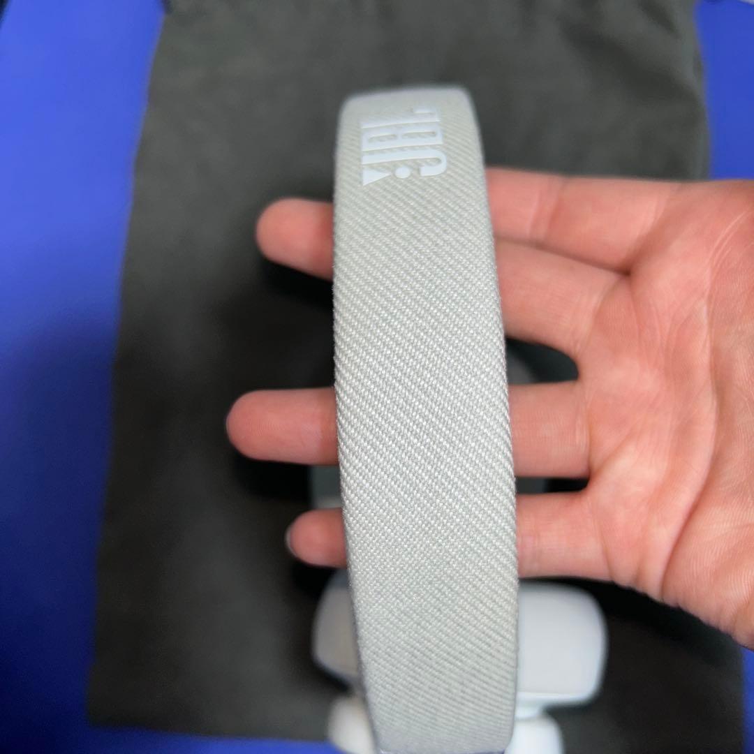 JBL LIVE770nc ホワイト　ワイヤレスヘッドホン