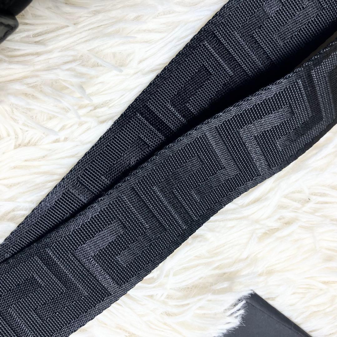 【極美品】 VERSACE ＊巾着 2wayゴールドチェーン メデューサ