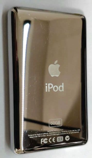 [美品] Apple iPod 第5世代 A1136 60GB ホワイト