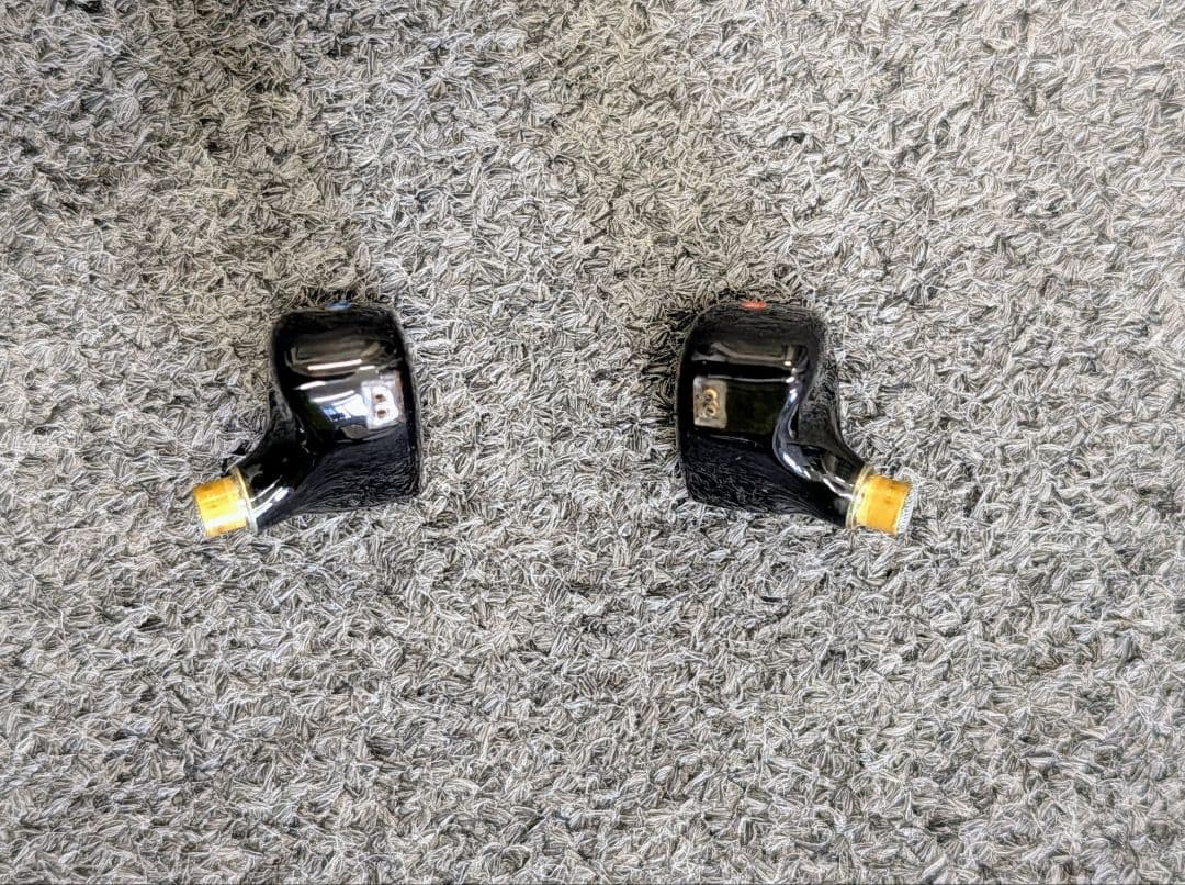 JQ Audio 匠 2nd 2EST+6BA+1DD