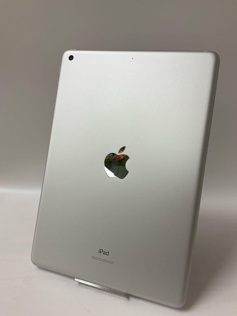 【美品】IPAD 第8世代 32GB シルバー Wifiモデル