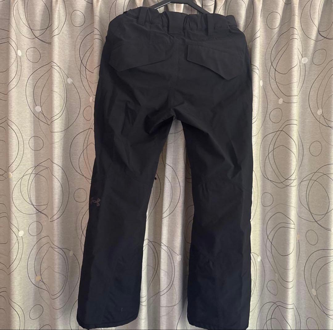 Under Armour ウィンタースポーツウェア 赤