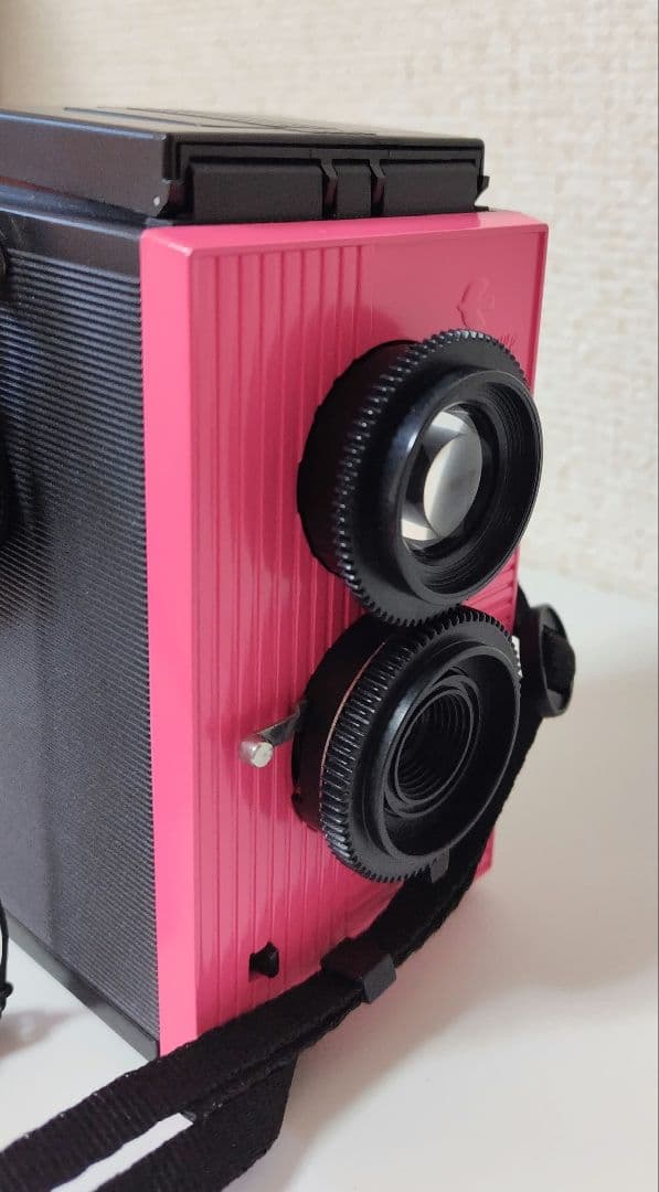 二眼　トイカメラ