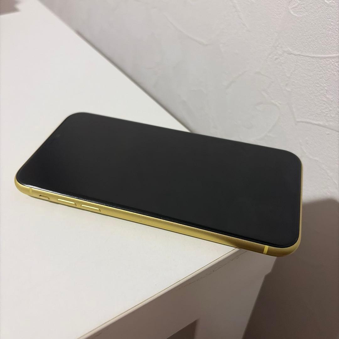 iPhone11 イエロー 64g SIMフリー