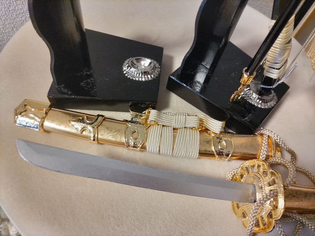 弓と刀オブジェ　弓太刀飾　上杉謙信