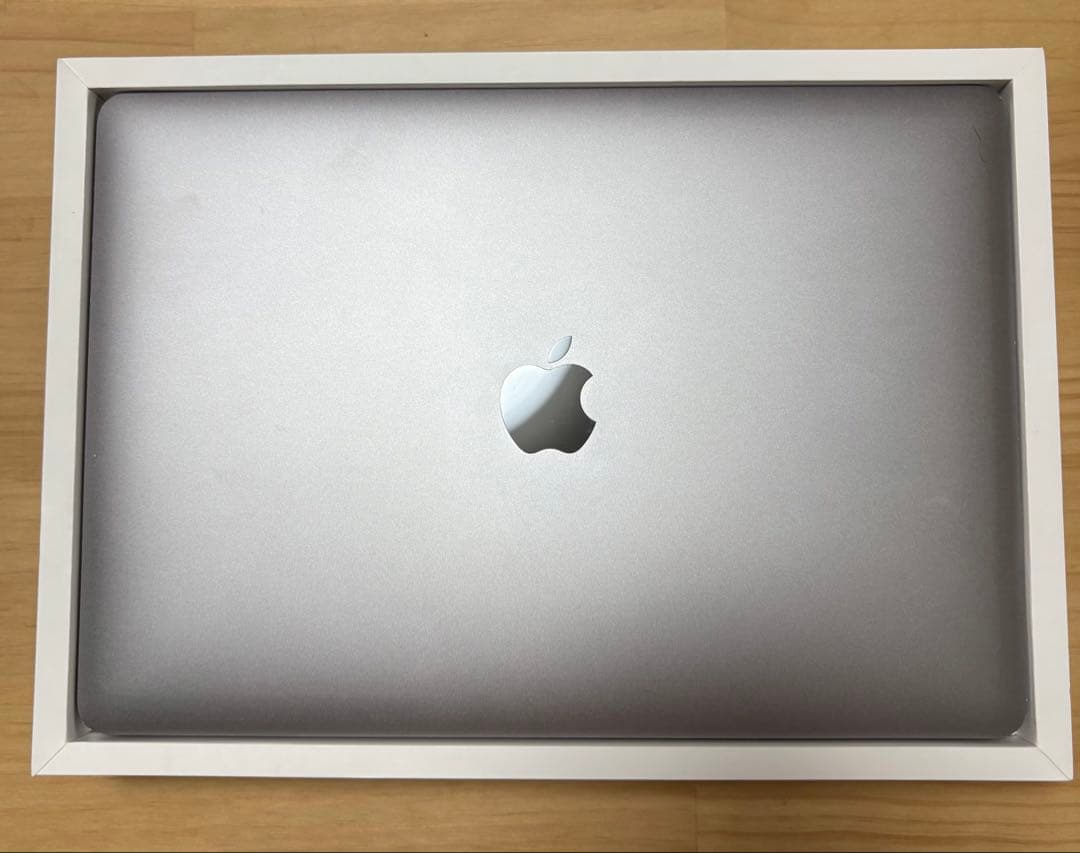 【美品・付属品完備】MacBookPro13インチ2020年32GB/512GB