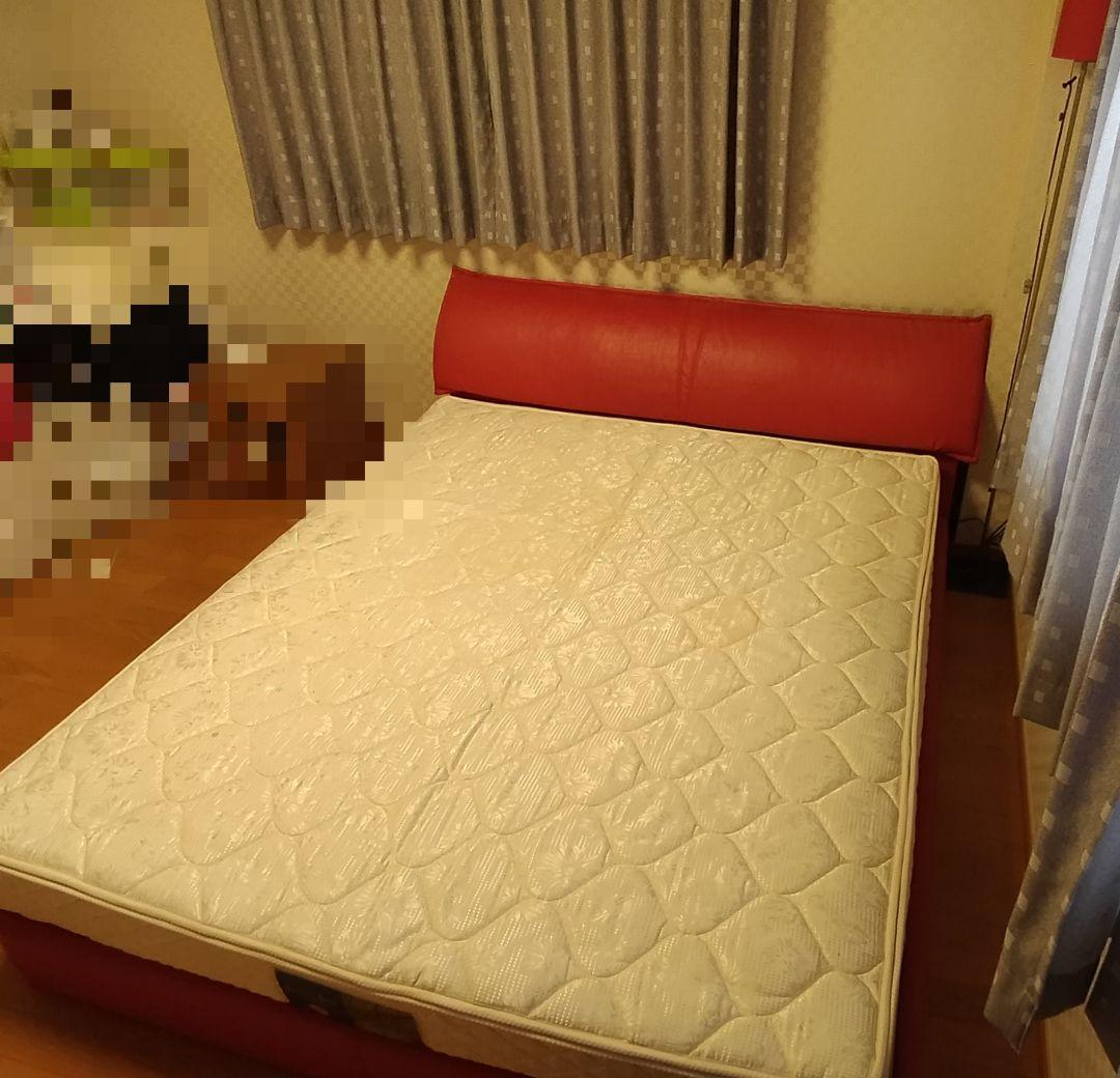 クイーンベッド フレームとマットレス ランプ付 シーリー愛知豊田