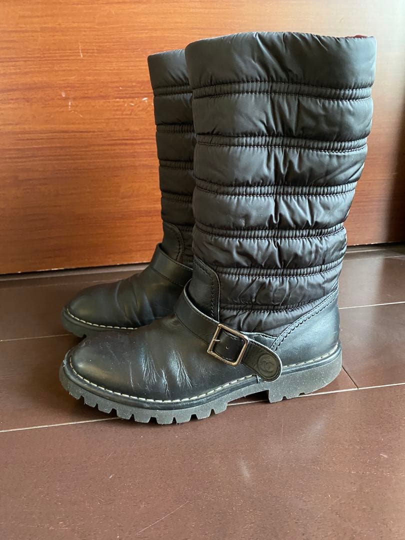 CHANEL キルティングエンジニアブーツ　ブラック　23.5cm