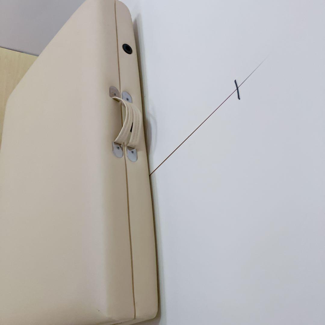 天然木　折りたたみ　マッサージベッド　エステベッド　折りたたみベッド　簡易ベッド